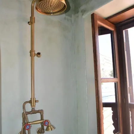 Casa Muse Kastellorizo Whole House بيت للعطل *
